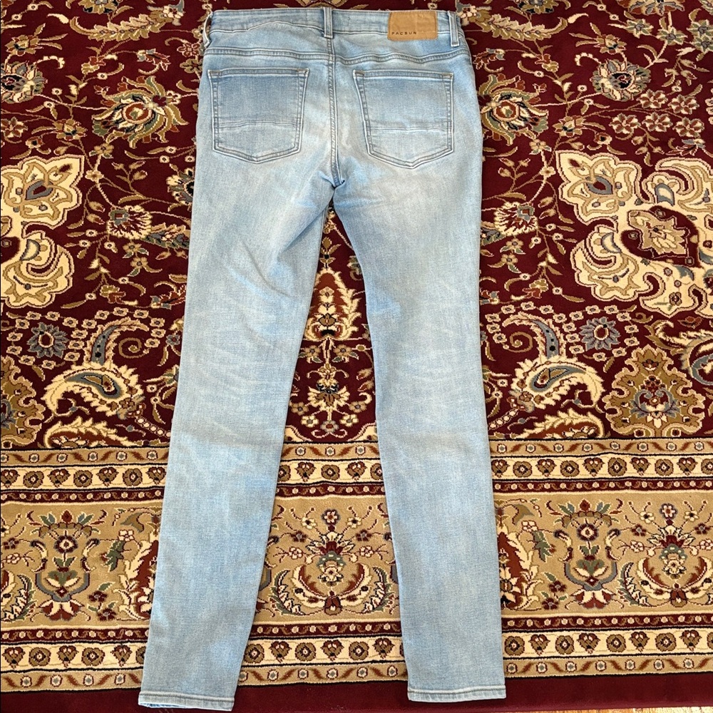 PacSun Light Wash Men’s Skinny Jeans - Picture 3 of 4